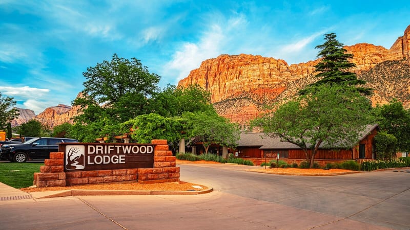 Driftwood Lodge