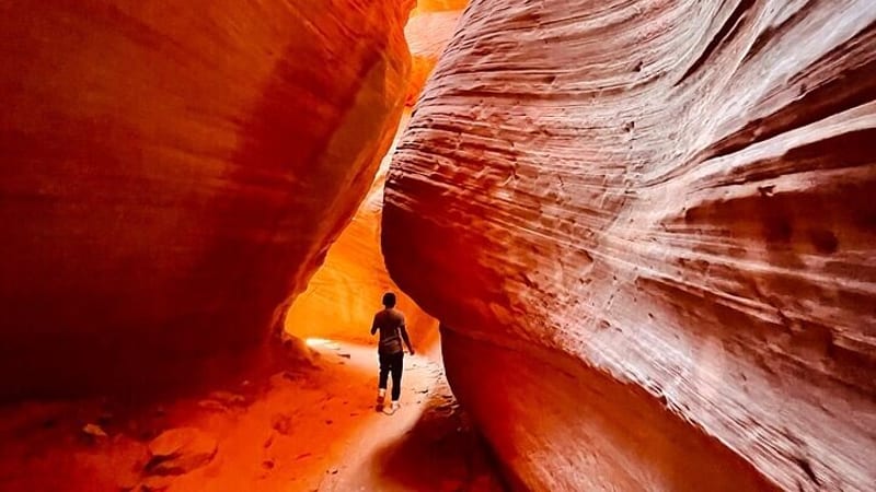 Sunset Sandboarding & Peek-a-Boo Slot Canyon UTV Adventure (Private)