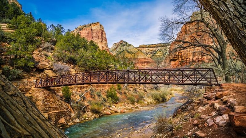 Zion National Park Self-Guided Driving & Shuttling Tour