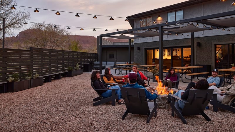 Slackline Moab, Outset Collection by Hilton