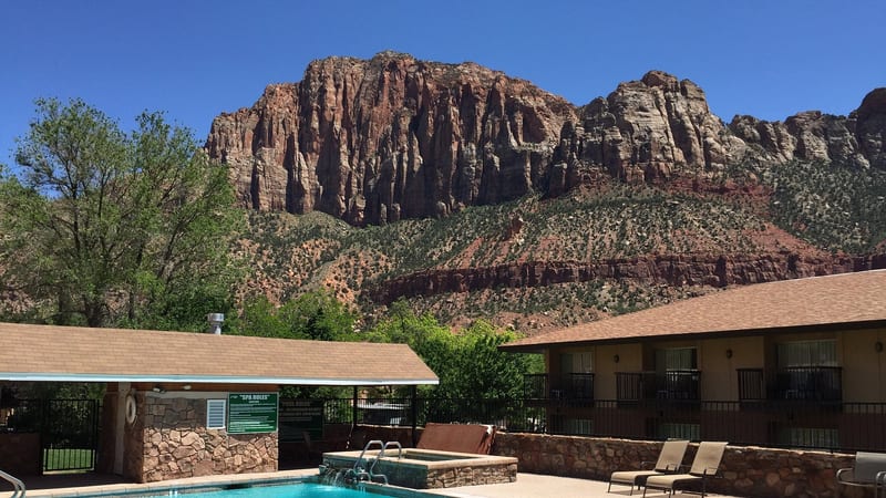 Bumbleberry Inn