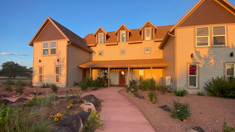 SkyRidge Inn