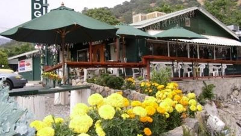 The Gateway Restaurant & Lodge