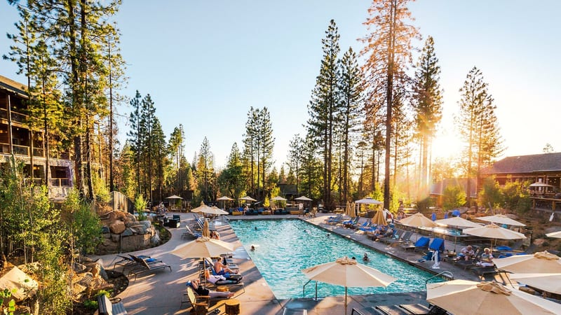 Rush Creek Lodge at Yosemite