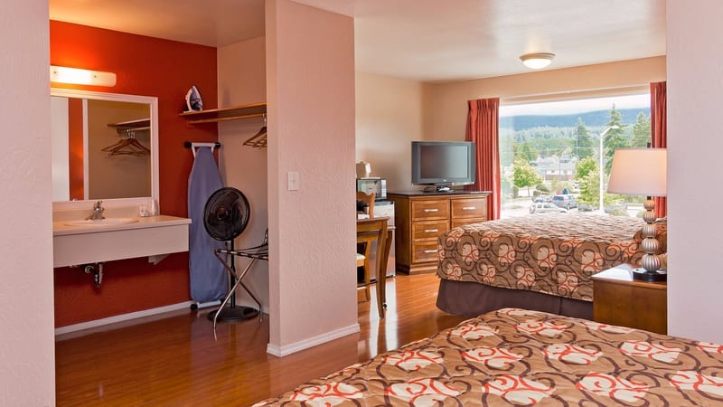 Flagstone Motel